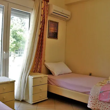 Vanas Holiday House Ferienhaus Nikiana